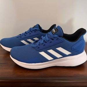 Adidas Duramo 9 K Running ShoeS Blue & White - Size 4.5 - NEVER WORN